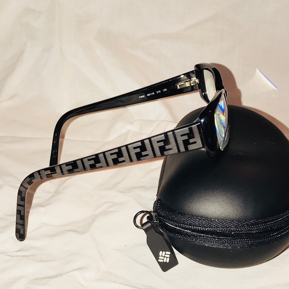 Fendi Glasses - Picture 2 of 5